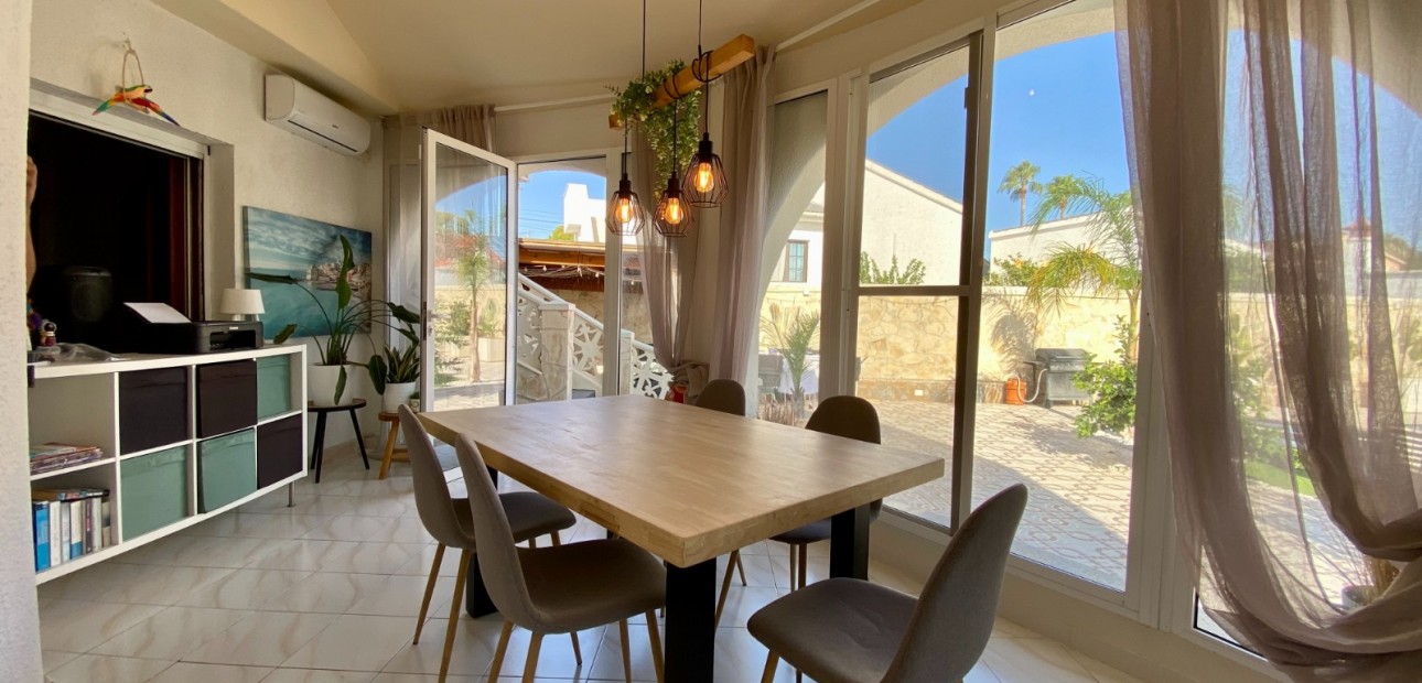 Herverkoop - Detached Villa -
Ciudad Quesada - Ciudad Quesada - Town