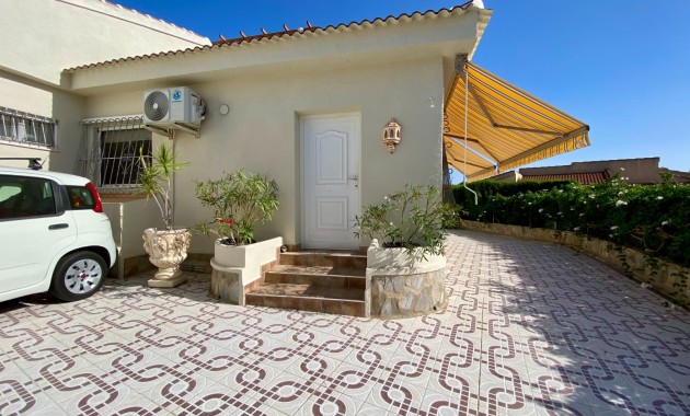 Herverkoop - Detached Villa -
Ciudad Quesada - Ciudad Quesada - Town