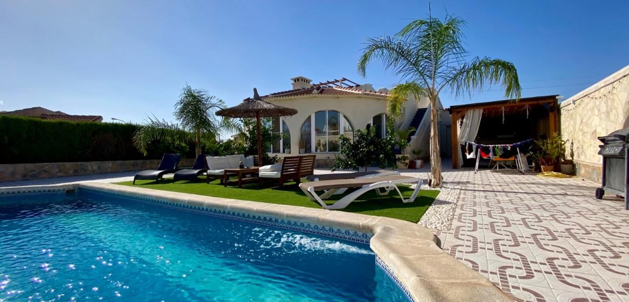 Herverkoop - Detached Villa -
Ciudad Quesada - Ciudad Quesada - Town