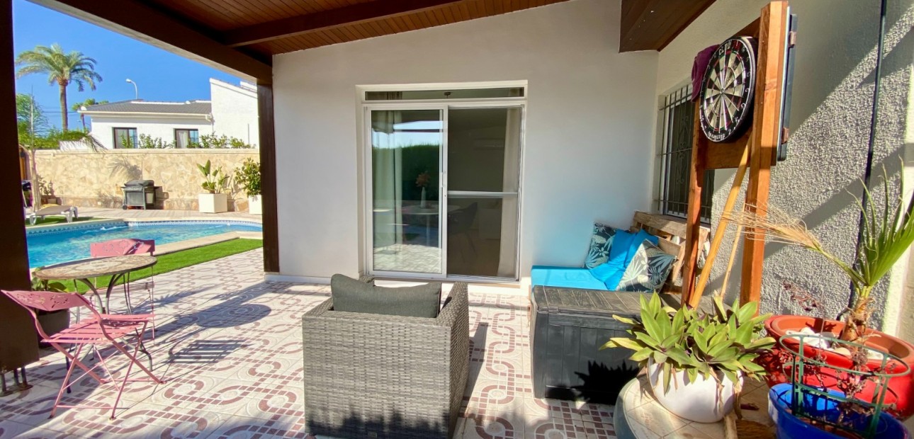 Herverkoop - Detached Villa -
Ciudad Quesada - Ciudad Quesada - Town