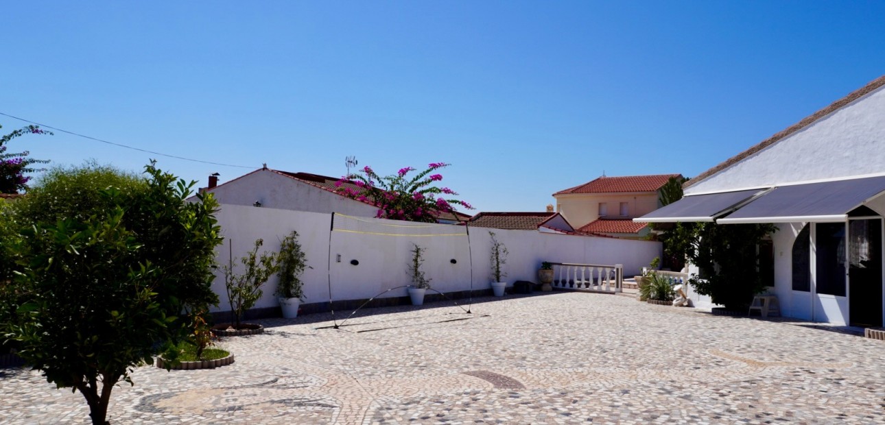 Herverkoop - Detached Villa -
Ciudad Quesada - Ciudad Quesada - Town