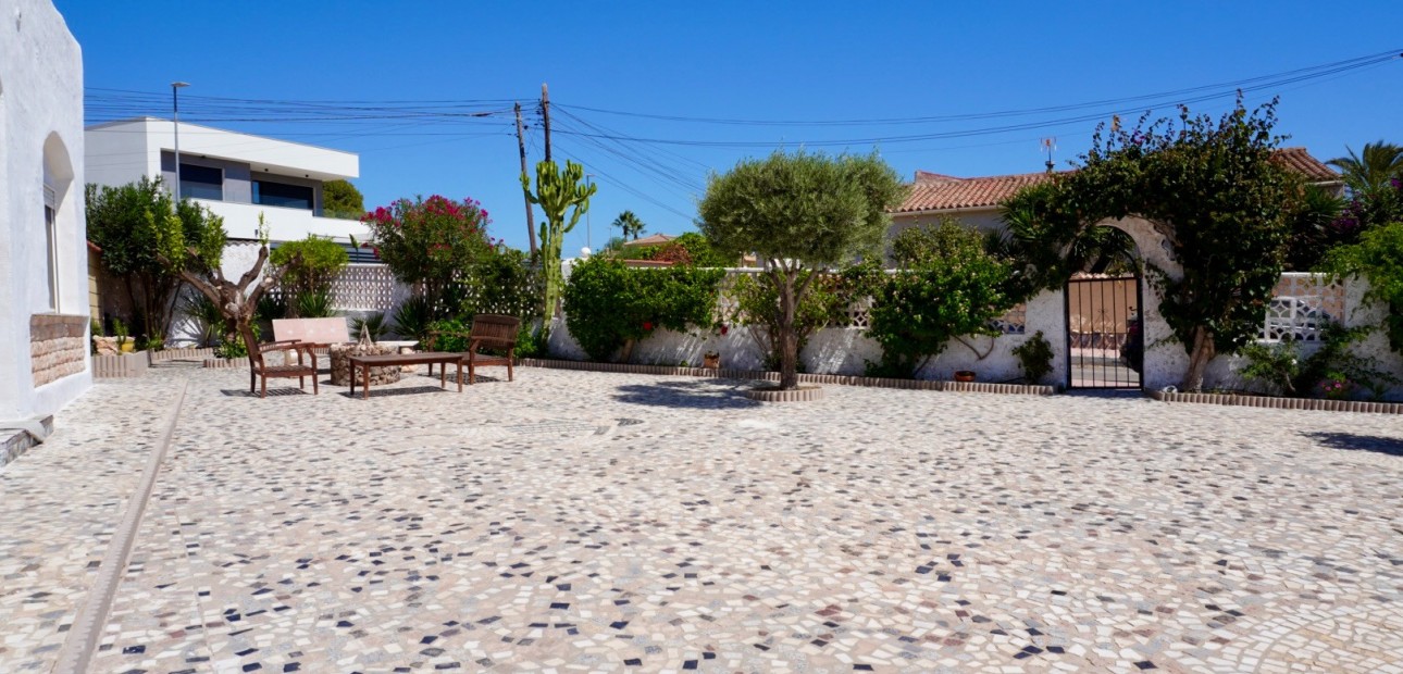 Herverkoop - Detached Villa -
Ciudad Quesada - Ciudad Quesada - Town