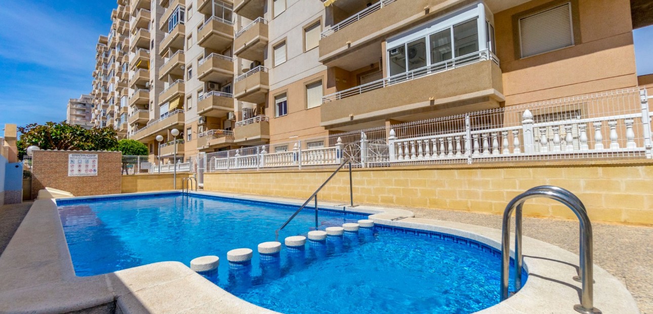 Herverkoop - Appartement / flat -
Torrevieja - Torrevieja - Centre