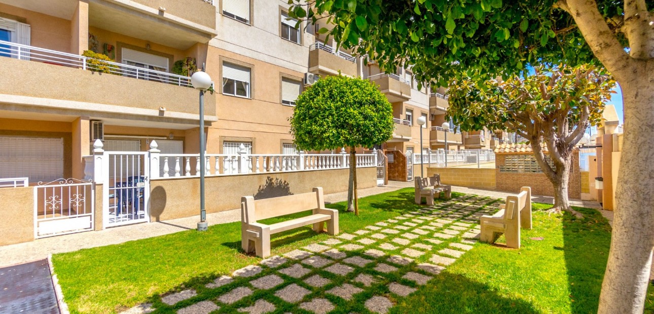 Herverkoop - Appartement / flat -
Torrevieja - Torrevieja - Centre