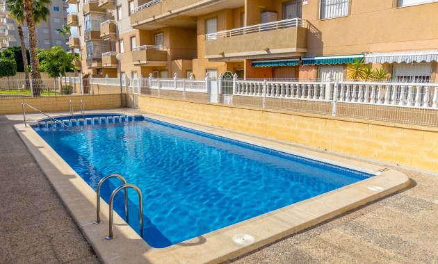 Herverkoop - Appartement / flat -
Torrevieja - Torrevieja - Centre