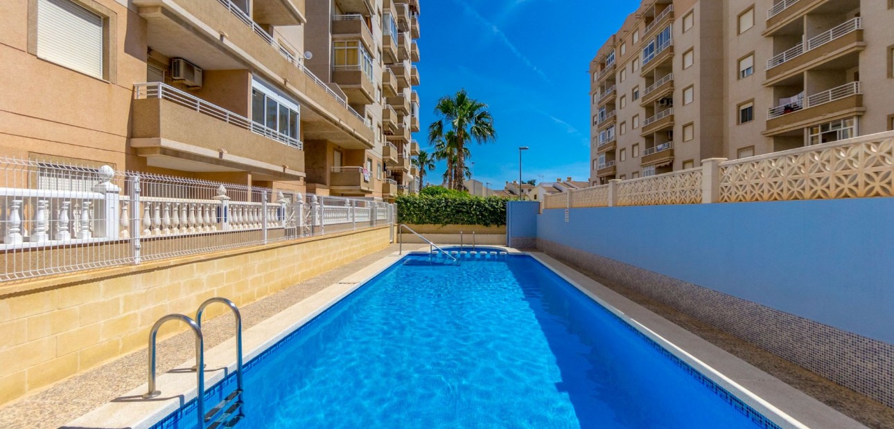 Herverkoop - Appartement / flat -
Torrevieja - Torrevieja - Centre