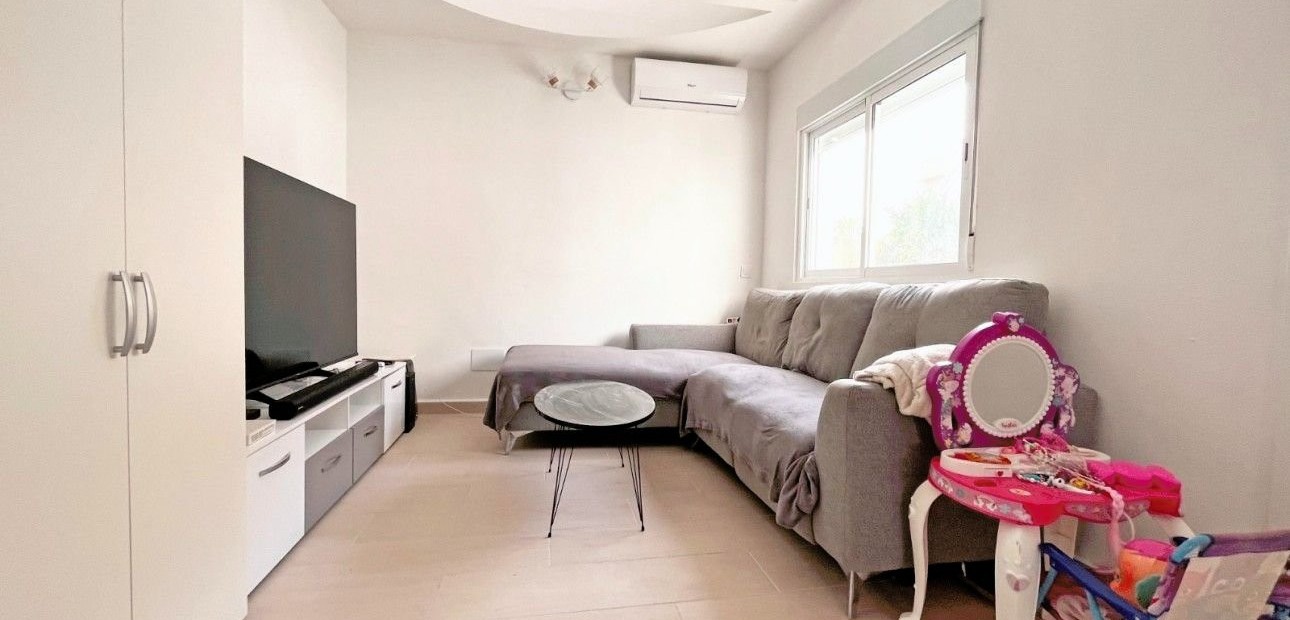 Herverkoop - Quadplex -
Orihuela Costa - Playa Flamenca