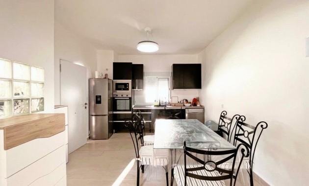 Herverkoop - Quadplex -
Orihuela Costa - Playa Flamenca