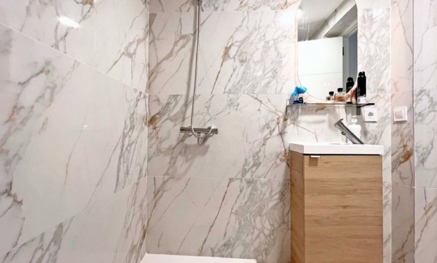 Herverkoop - Quadplex -
Orihuela Costa - Playa Flamenca