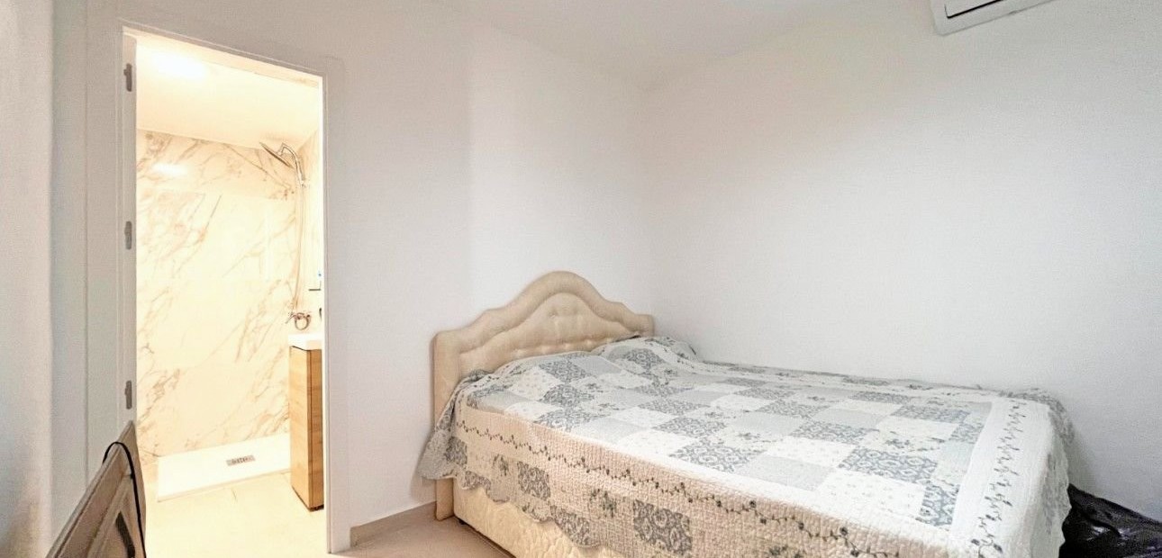 Herverkoop - Quadplex -
Orihuela Costa - Playa Flamenca