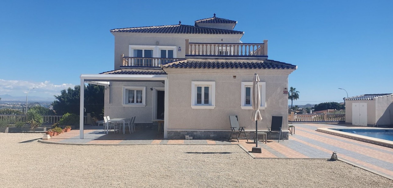 Herverkoop - Detached Villa -
Algorfa - Montemar