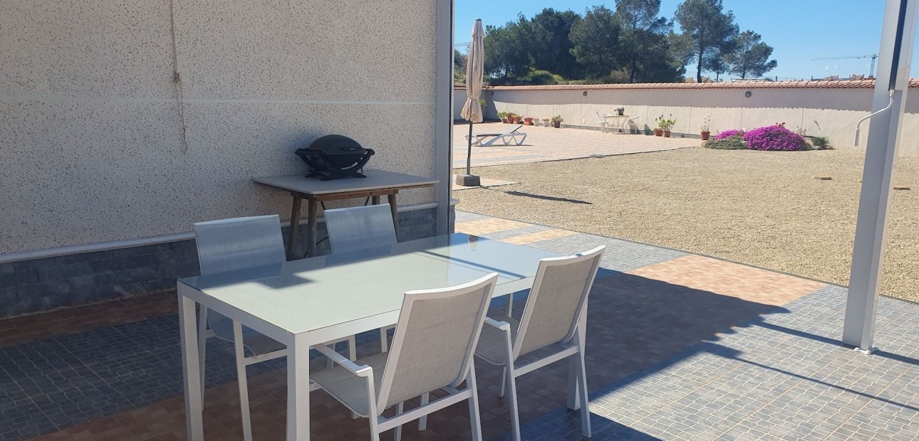 Herverkoop - Detached Villa -
Algorfa - Montemar