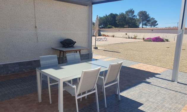 Herverkoop - Detached Villa -
Algorfa - Montemar