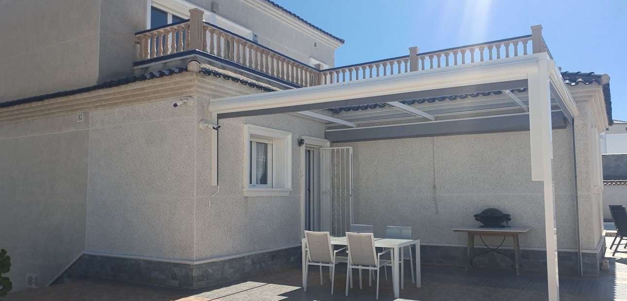 Herverkoop - Detached Villa -
Algorfa - Montemar