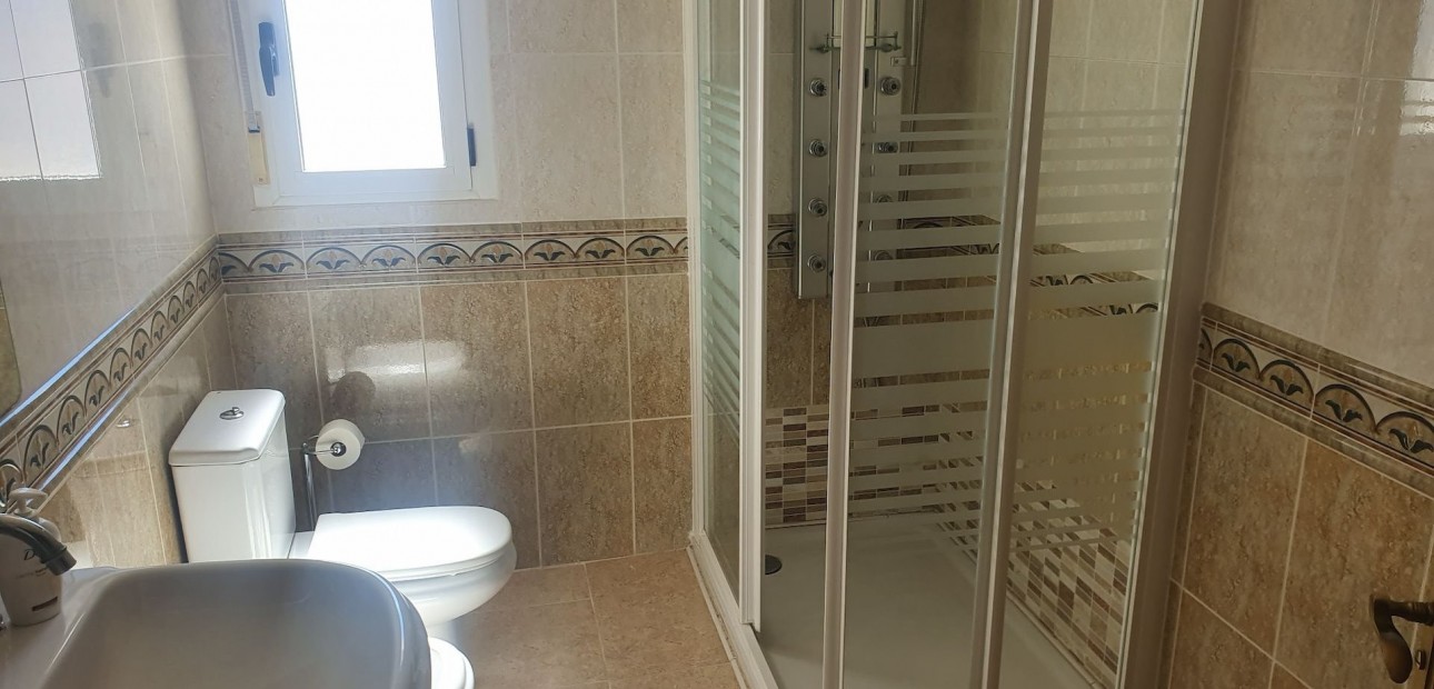 Herverkoop - Detached Villa -
Algorfa - Montemar