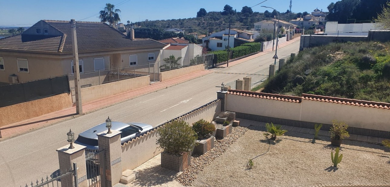 Herverkoop - Detached Villa -
Algorfa - Montemar