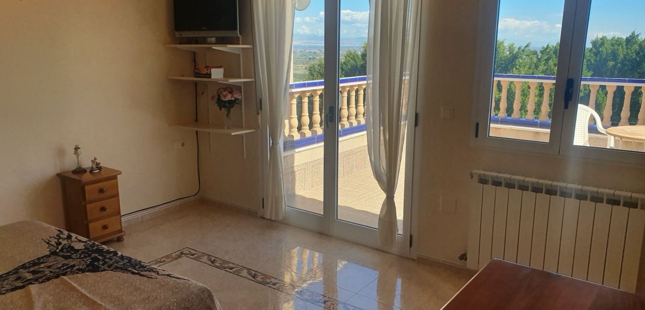 Herverkoop - Detached Villa -
Algorfa - Montemar