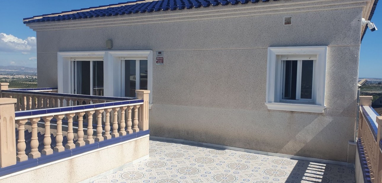 Herverkoop - Detached Villa -
Algorfa - Montemar