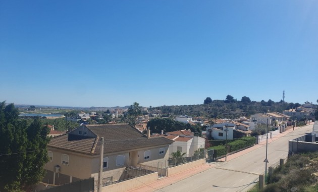 Herverkoop - Detached Villa -
Algorfa - Montemar