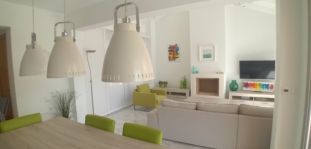 Herverkoop - Detached Villa -
Algorfa - La Finca Golf Resort