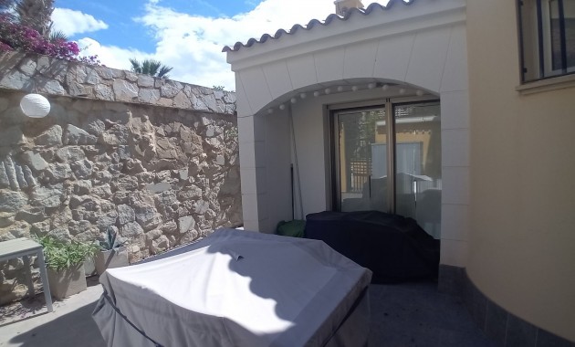 Herverkoop - Detached Villa -
Algorfa - La Finca Golf Resort