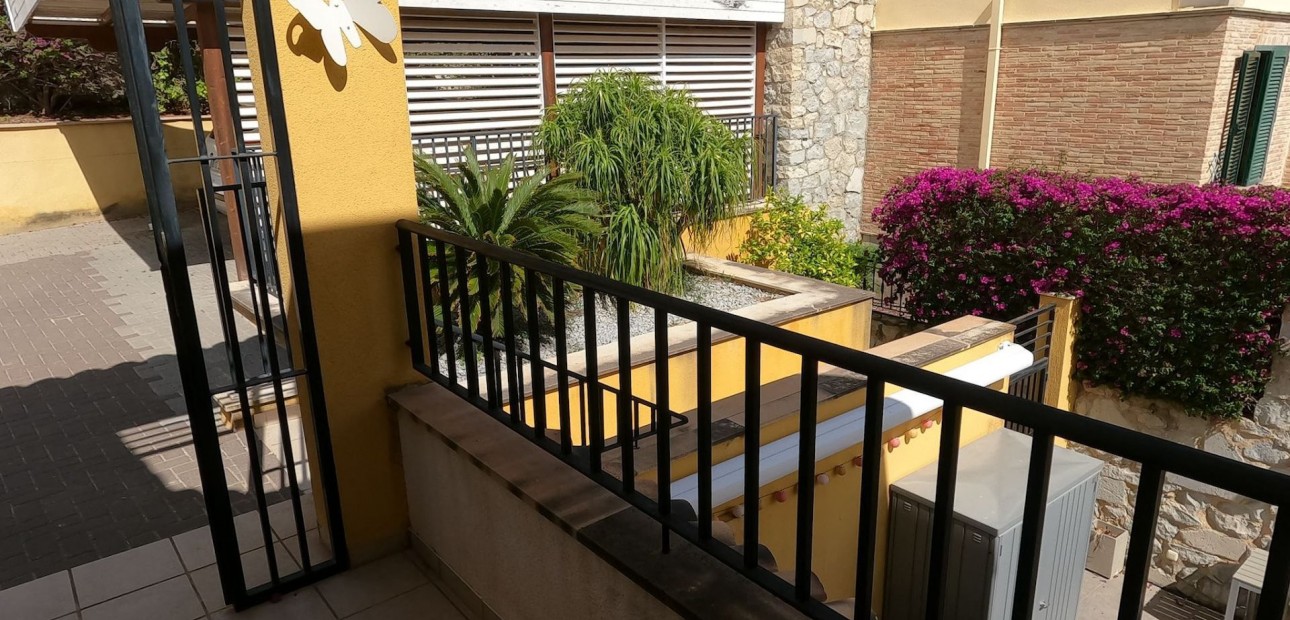 Herverkoop - Detached Villa -
Algorfa - La Finca Golf Resort