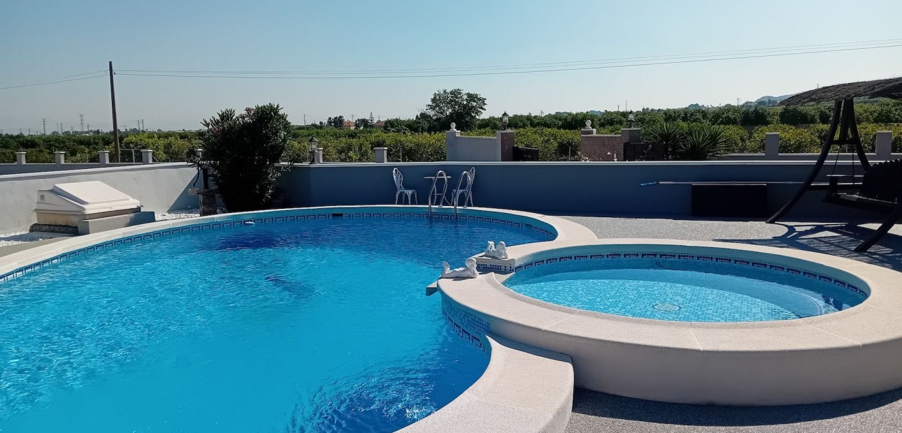 Herverkoop - Detached Villa -
Jacarilla - Jacarilla - Country