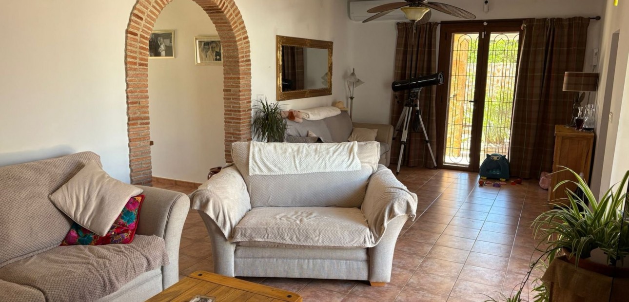 Herverkoop - Detached Villa -
Jacarilla - Jacarilla - Country