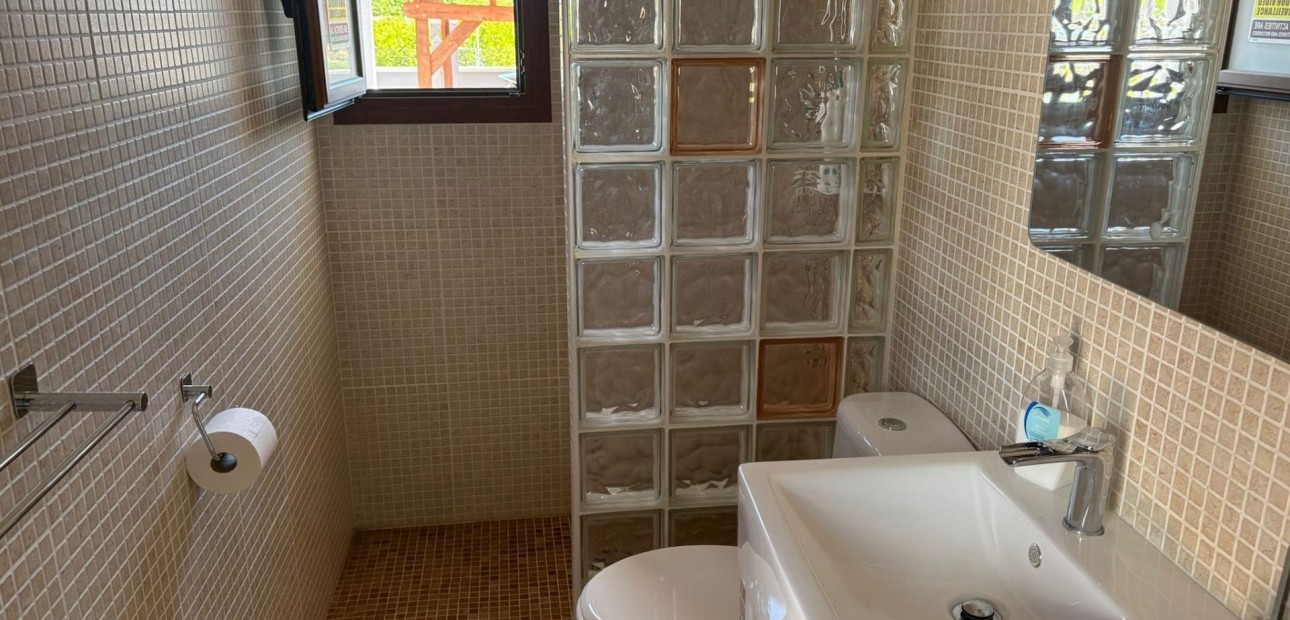 Herverkoop - Detached Villa -
Jacarilla - Jacarilla - Country