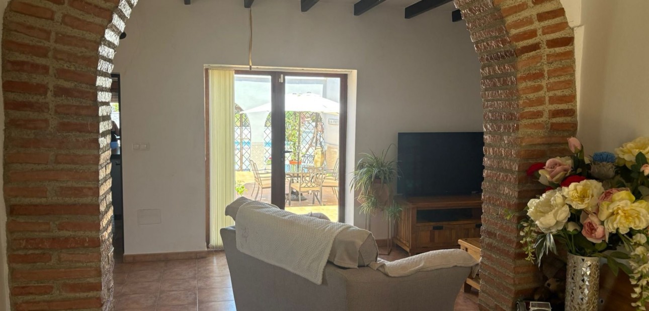 Herverkoop - Detached Villa -
Jacarilla - Jacarilla - Country