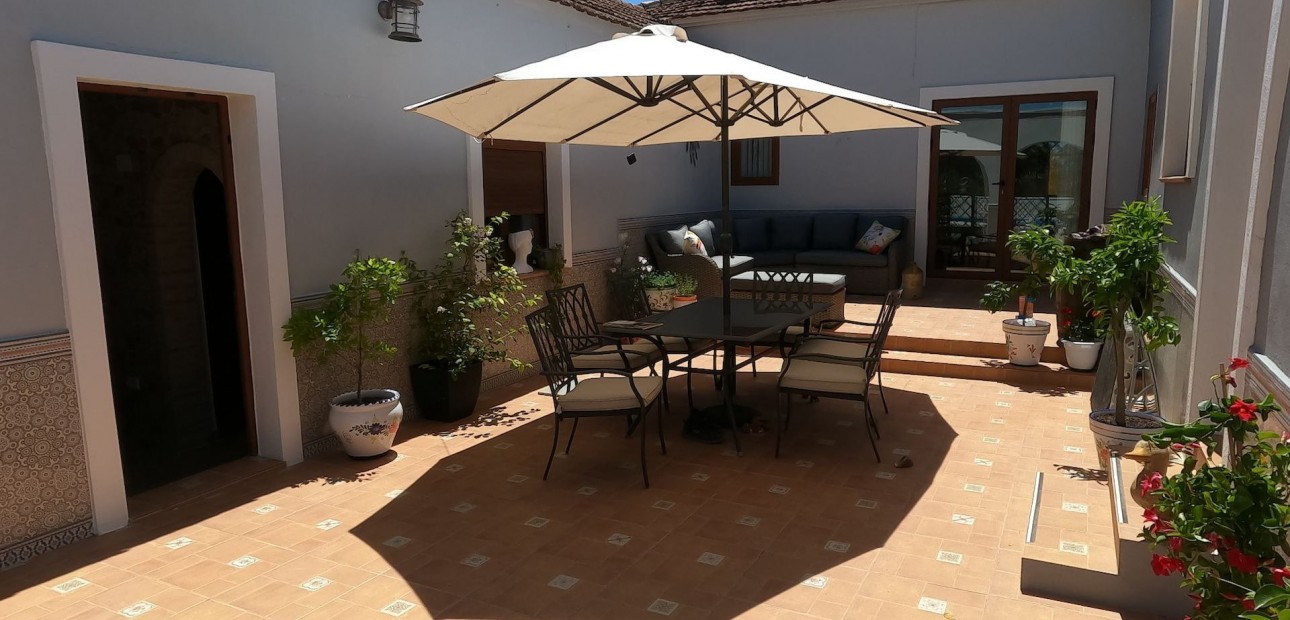 Herverkoop - Detached Villa -
Jacarilla - Jacarilla - Country