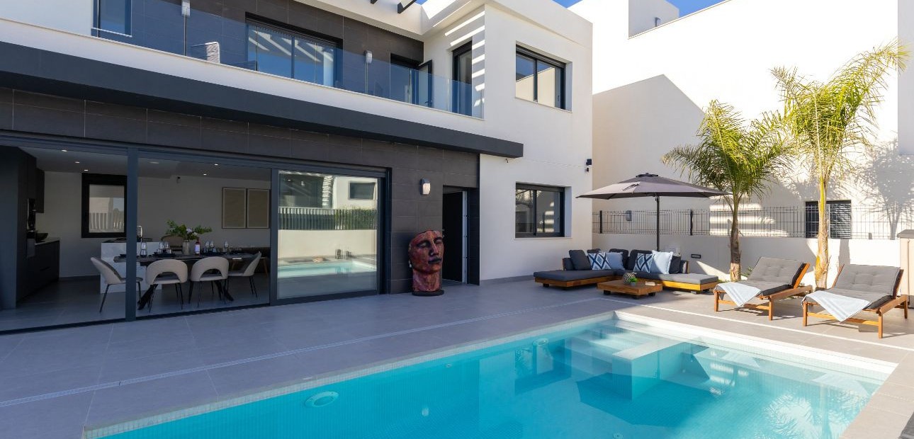 Herverkoop - Detached Villa -
Algorfa - La Finca Golf Resort