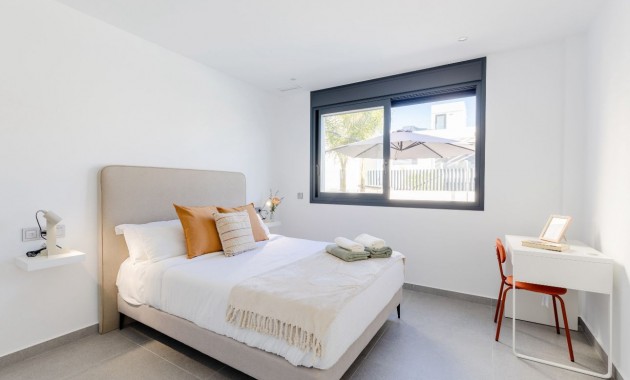 Herverkoop - Detached Villa -
Algorfa - La Finca Golf Resort