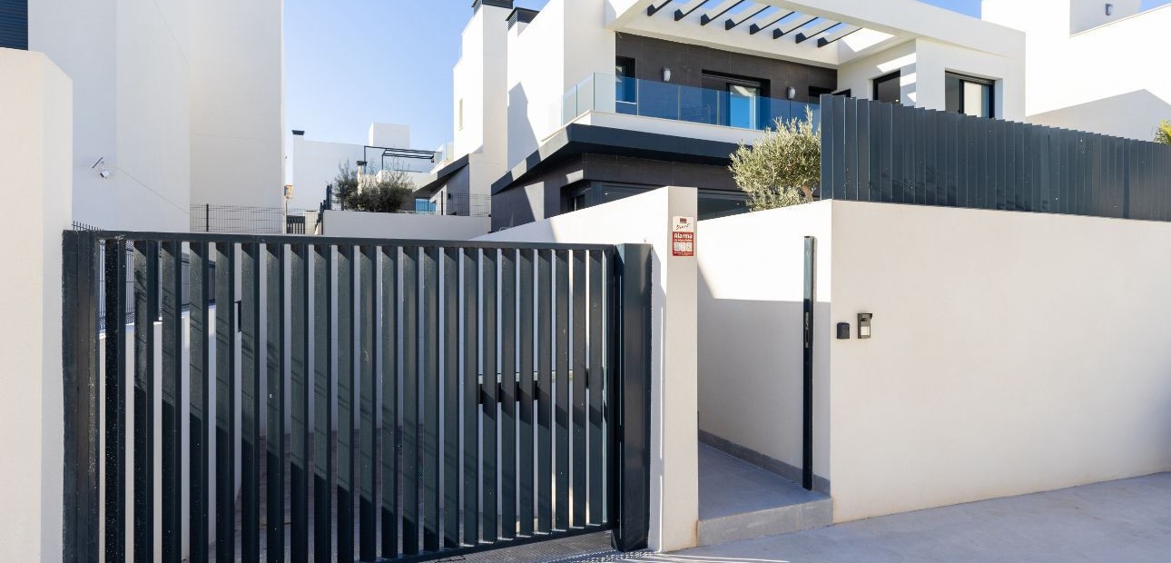 Herverkoop - Detached Villa -
Algorfa - La Finca Golf Resort