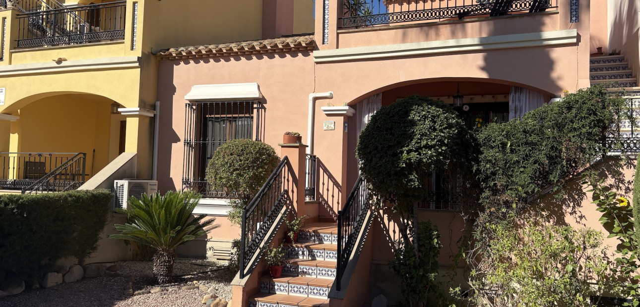 Sale - Bungalow -
Algorfa - La Finca Golf Resort