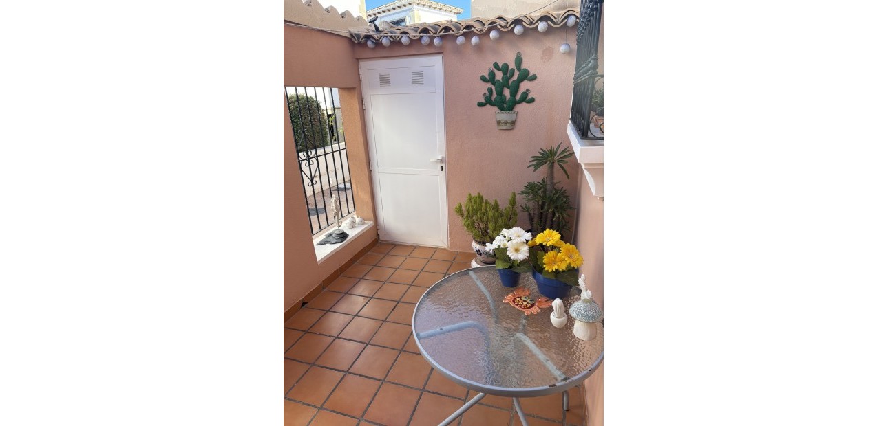 Sale - Bungalow -
Algorfa - La Finca Golf Resort