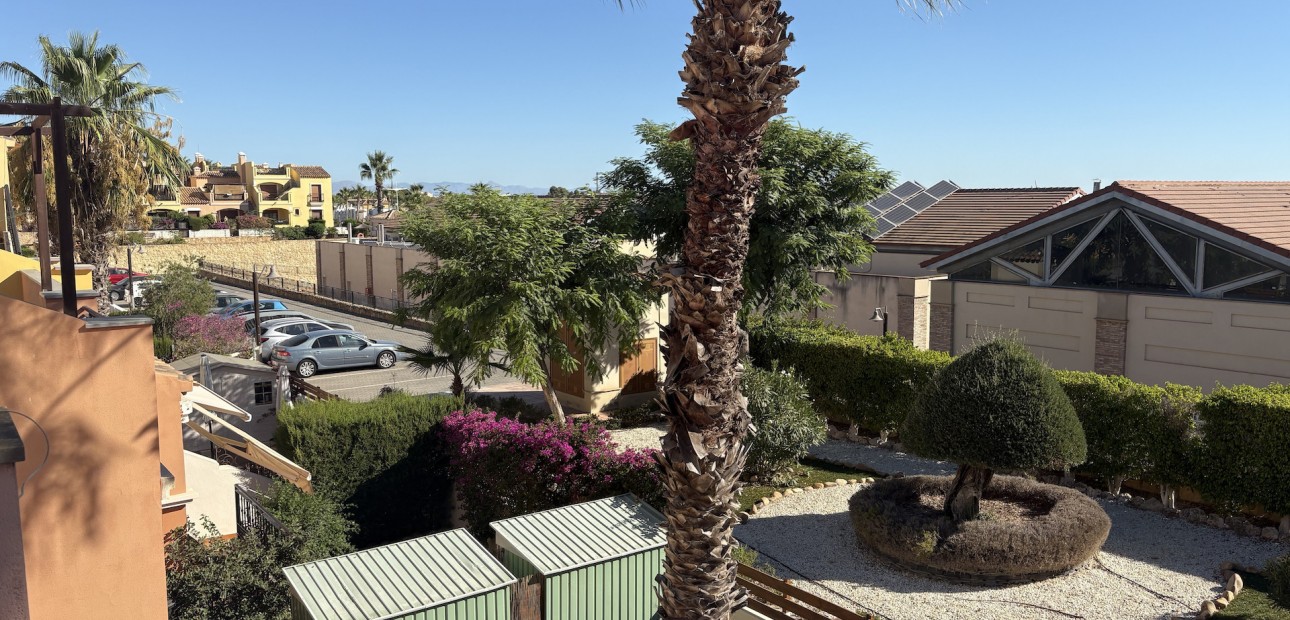 Sale - Bungalow -
Algorfa - La Finca Golf Resort