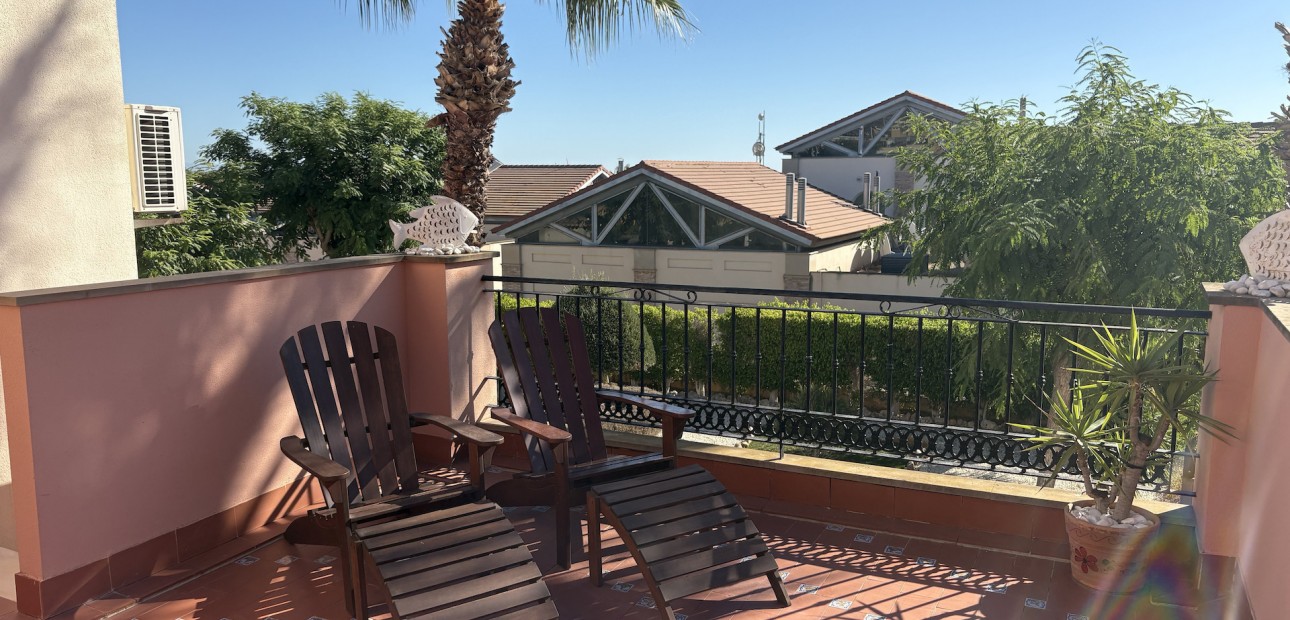 Sale - Bungalow -
Algorfa - La Finca Golf Resort