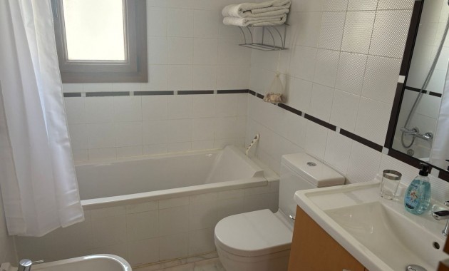 Sale - Apartment / flat -
Algorfa - La Finca Golf Resort