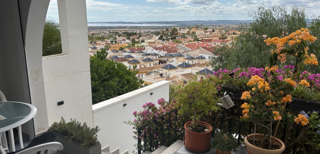 Herverkoop - Herenhuis -
Ciudad Quesada - Ciudad Quesada - Town