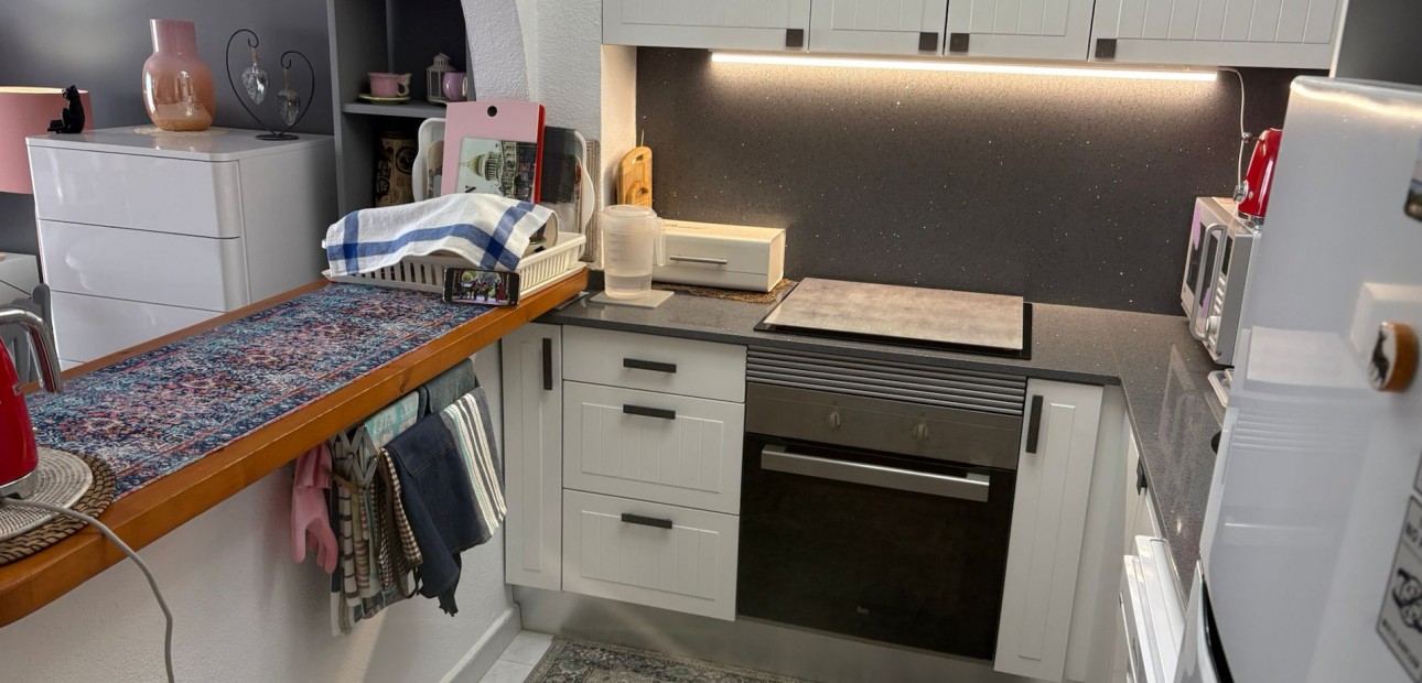 Herverkoop - Herenhuis -
Ciudad Quesada - Ciudad Quesada - Town