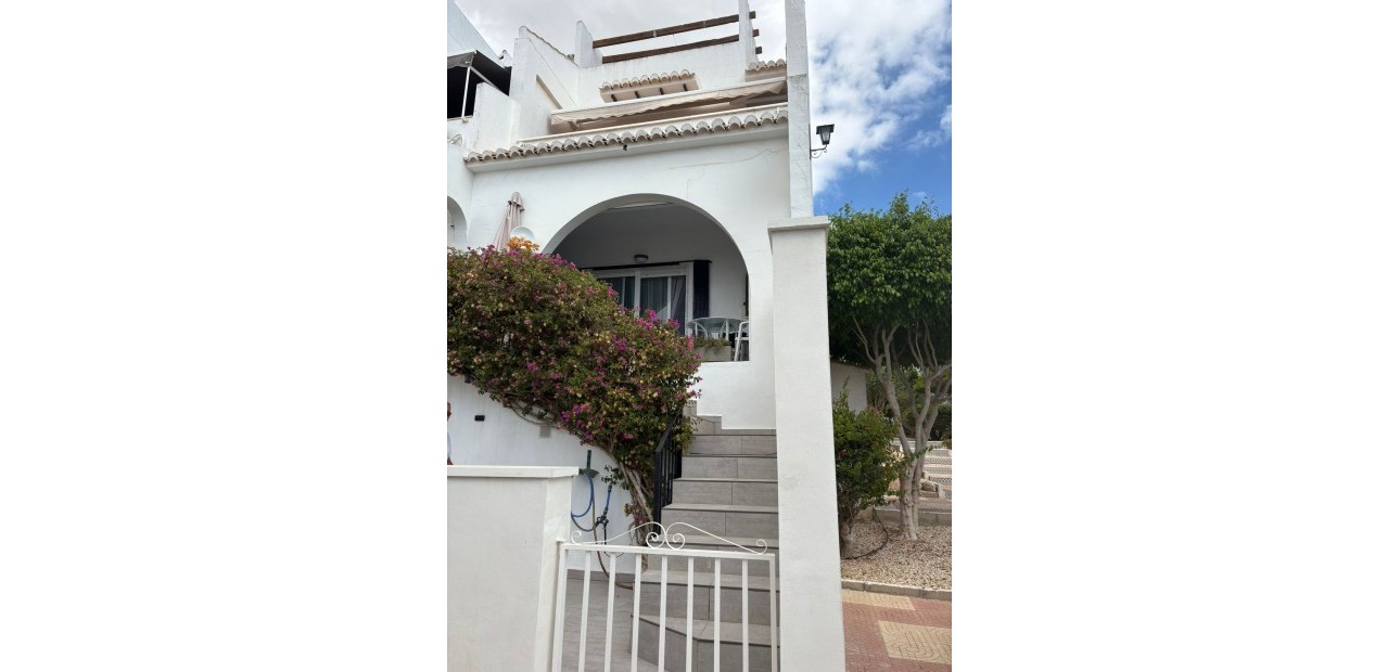 Herverkoop - Herenhuis -
Ciudad Quesada - Ciudad Quesada - Town