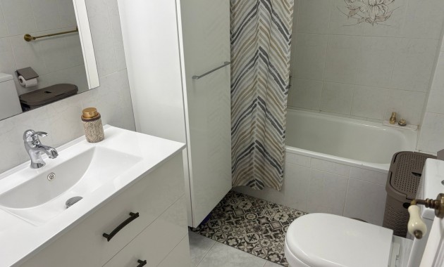 Herverkoop - Herenhuis -
Ciudad Quesada - Ciudad Quesada - Town