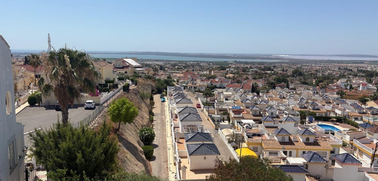 Herverkoop - Herenhuis -
Ciudad Quesada - Ciudad Quesada - Town