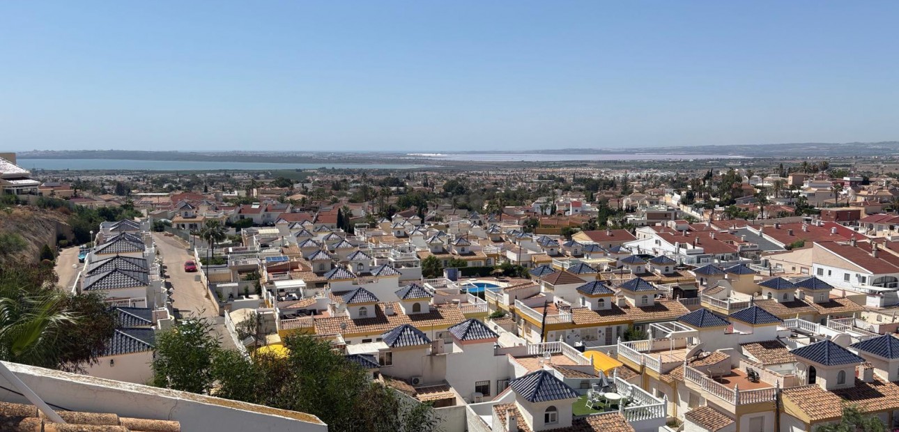 Herverkoop - Herenhuis -
Ciudad Quesada - Ciudad Quesada - Town