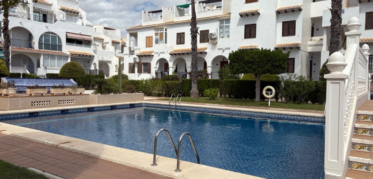 Herverkoop - Herenhuis -
Ciudad Quesada - Ciudad Quesada - Town