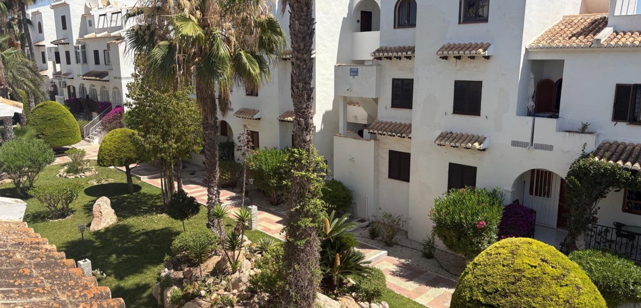 Herverkoop - Herenhuis -
Ciudad Quesada - Ciudad Quesada - Town