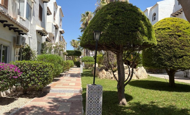 Herverkoop - Herenhuis -
Ciudad Quesada - Ciudad Quesada - Town