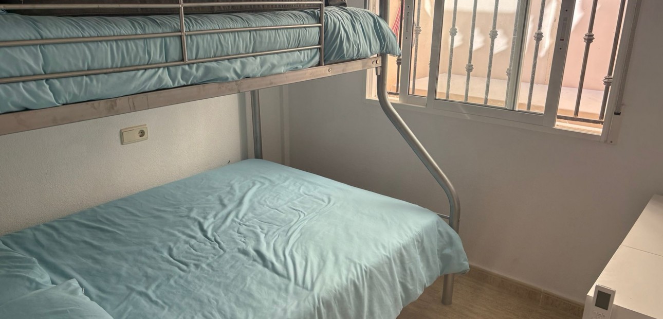 Herverkoop - Bungalow -
Algorfa - Montemar