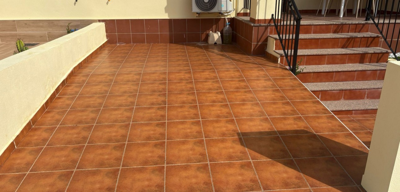 Herverkoop - Bungalow -
Algorfa - Montemar